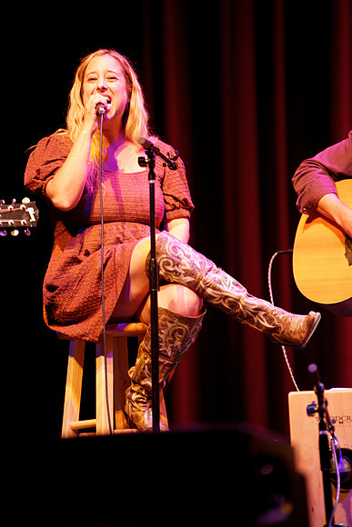 Nashville showDSC06730-rawdenoise-face
