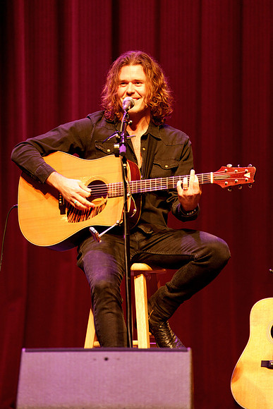 Nashville showDSC06771-rawdenoise-face