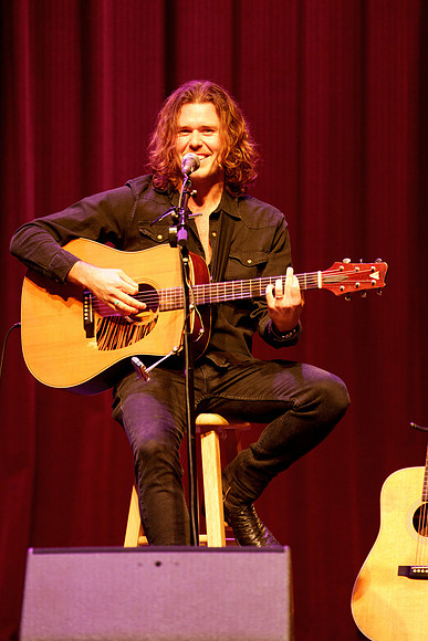 Nashville showDSC06773-rawdenoise-face