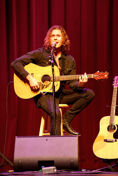 Nashville showDSC06807-rawdenoise-face