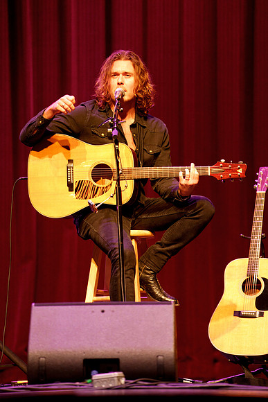 Nashville showDSC06809-rawdenoise-face