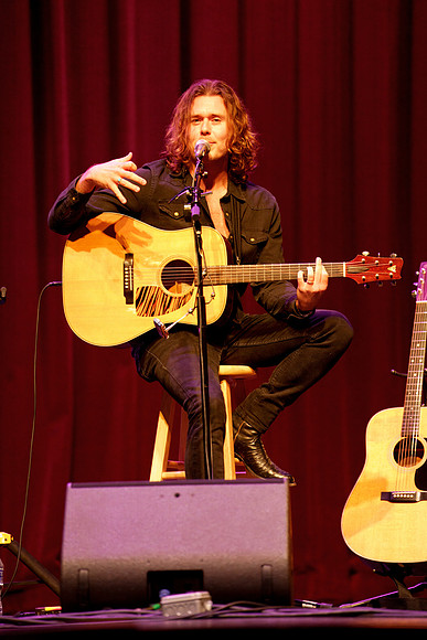 Nashville showDSC06812-rawdenoise-face