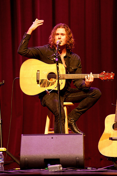 Nashville showDSC06823-rawdenoise-face