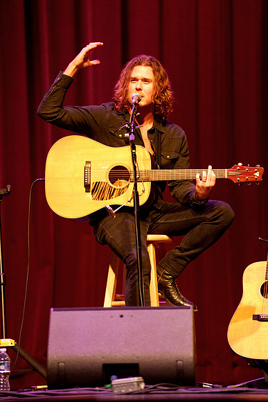 Nashville showDSC06825-rawdenoise-face