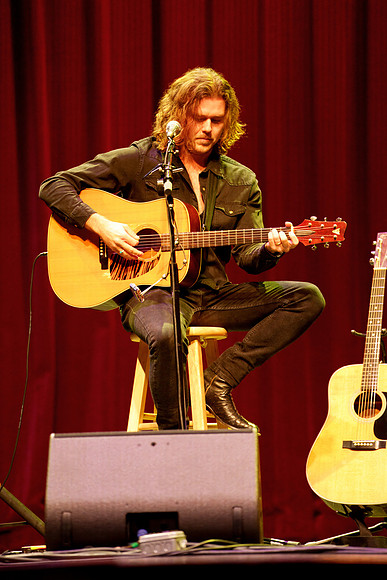 Nashville showDSC06850-rawdenoise-face