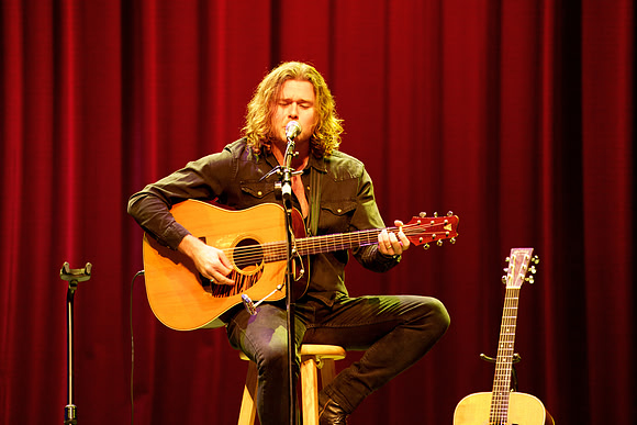 Nashville showDSC06864-rawdenoise-face