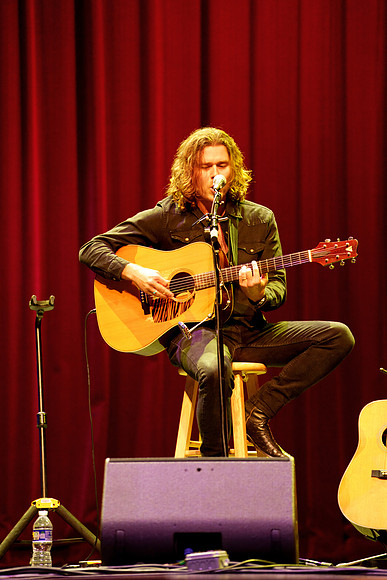 Nashville showDSC06881-rawdenoise-face