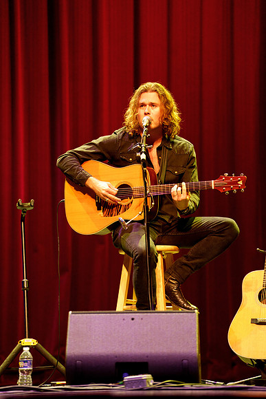 Nashville showDSC06884-rawdenoise-face