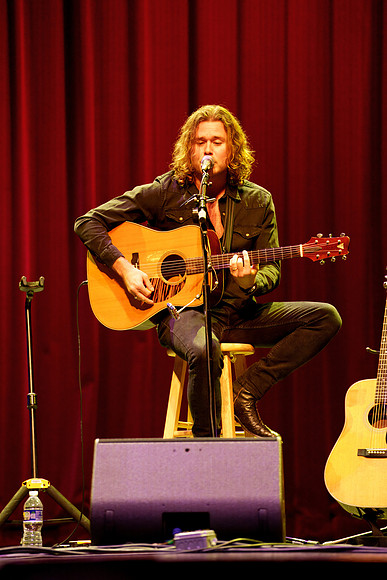 Nashville showDSC06889-rawdenoise-face