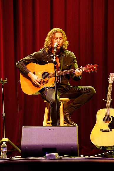 Nashville showDSC06890-rawdenoise-face