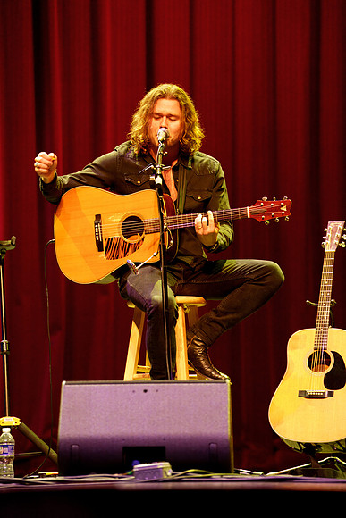 Nashville showDSC06893-rawdenoise-face