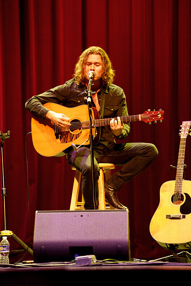 Nashville showDSC06894-rawdenoise-face
