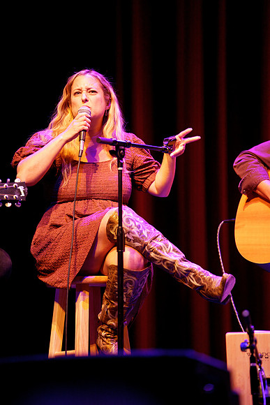 Nashville showDSC07067-rawdenoise-face