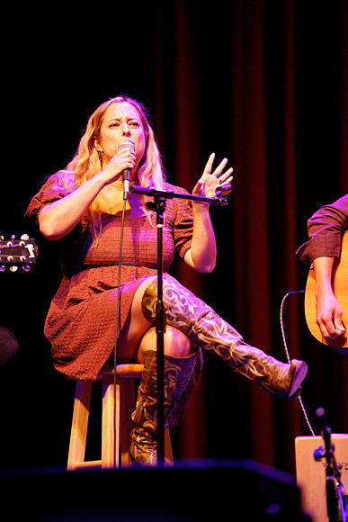 Nashville showDSC07069-rawdenoise-face