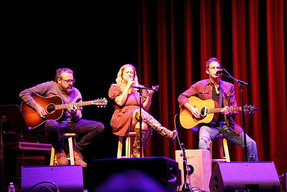Nashville showDSC07082-rawdenoise-face