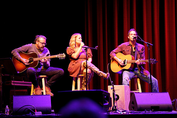 Nashville showDSC07098-rawdenoise-face
