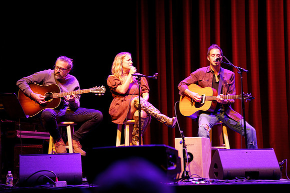 Nashville showDSC07100-rawdenoise-face