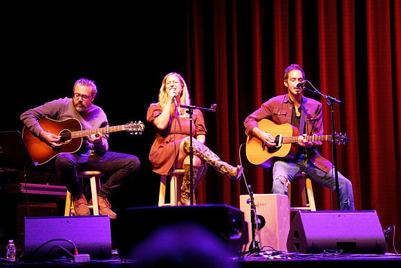 Nashville showDSC07102-rawdenoise-face