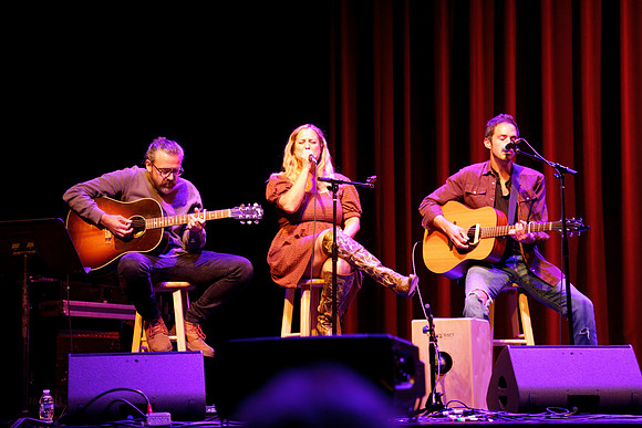 Nashville showDSC07122-rawdenoise-face