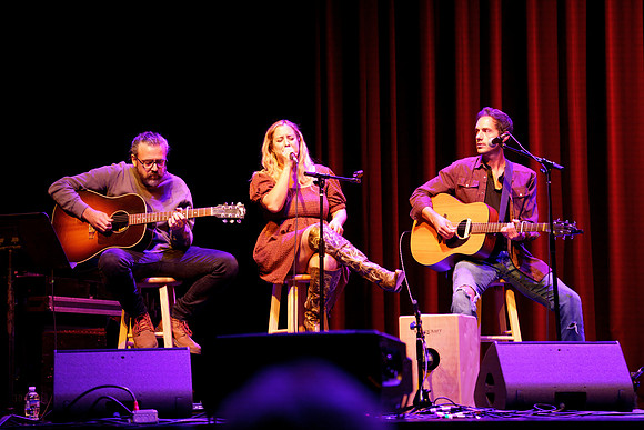 Nashville showDSC07129-rawdenoise-face