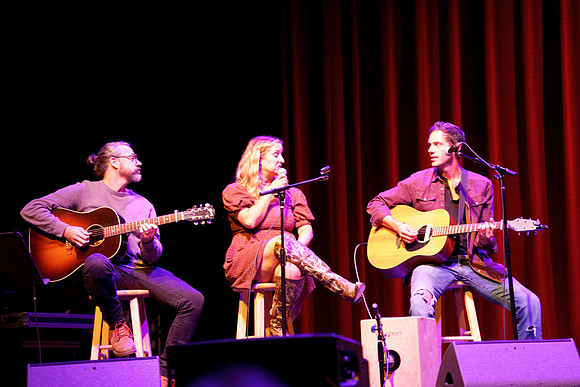 Nashville showDSC07197-rawdenoise-face