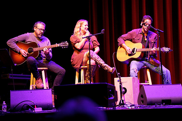 Nashville showDSC07207-rawdenoise-face