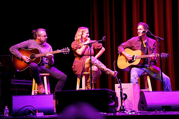 Nashville showDSC07221-rawdenoise-face