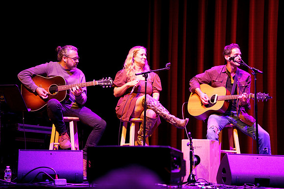 Nashville showDSC07223-rawdenoise-face