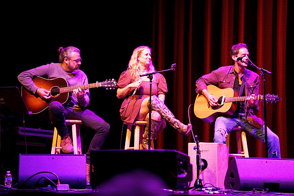 Nashville showDSC07224-rawdenoise-face