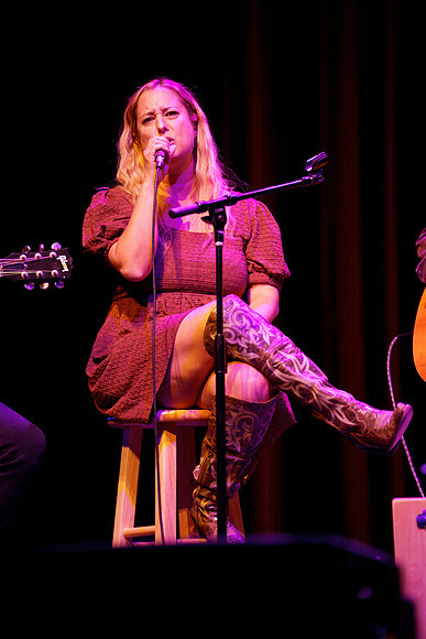 Nashville showDSC07233-rawdenoise-face