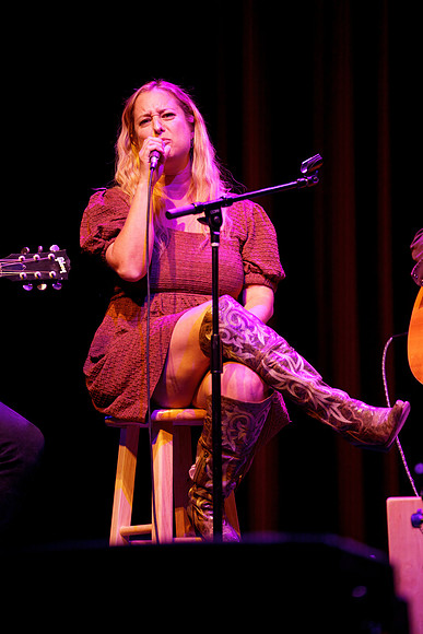Nashville showDSC07232-rawdenoise-face
