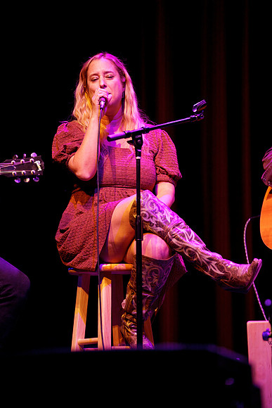 Nashville showDSC07235-rawdenoise-face