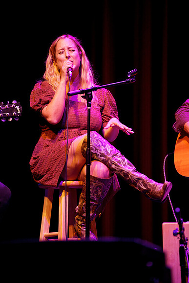 Nashville showDSC07240-rawdenoise-face