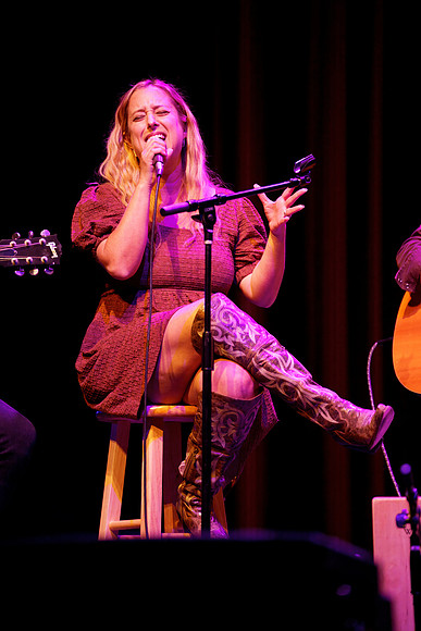 Nashville showDSC07246-2-rawdenoise-face
