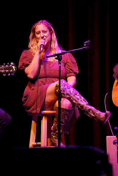 Nashville showDSC07251-rawdenoise-face