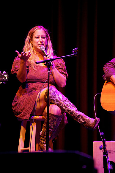 Nashville showDSC07278-rawdenoise-face