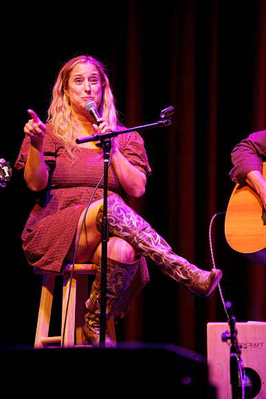 Nashville showDSC07282-rawdenoise-face-sharpen-denoise