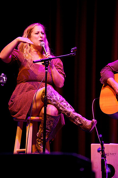 Nashville showDSC07302-rawdenoise-face