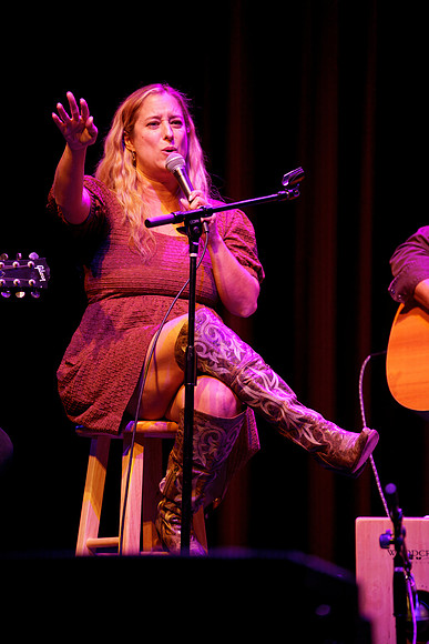 Nashville showDSC07304-rawdenoise-face