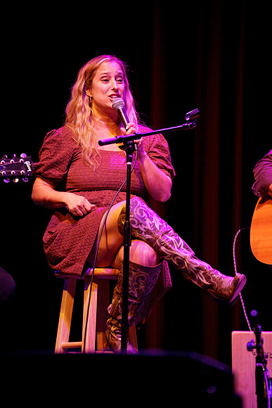 Nashville showDSC07306-rawdenoise-face