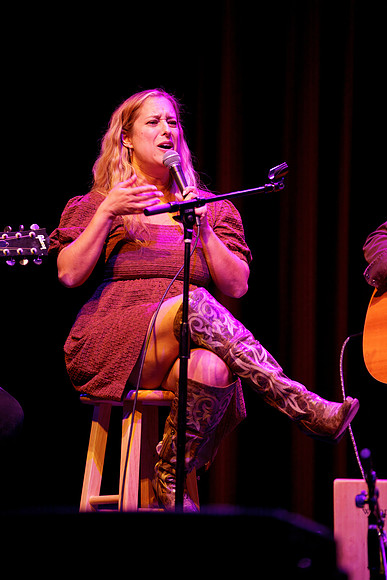 Nashville showDSC07309-rawdenoise-face