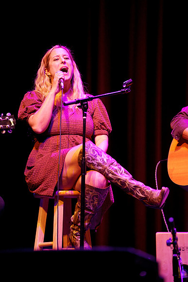 Nashville showDSC07320-rawdenoise-face
