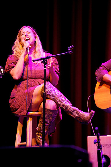 Nashville showDSC07328-rawdenoise-face
