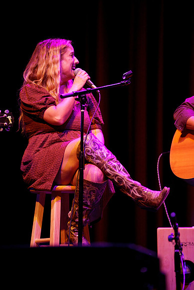 Nashville showDSC07338-rawdenoise-face