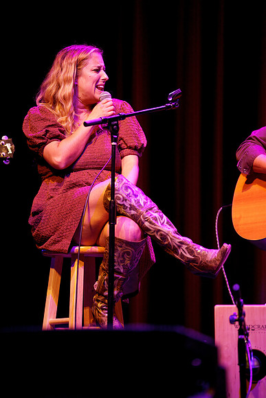 Nashville showDSC07353-2-rawdenoise-face