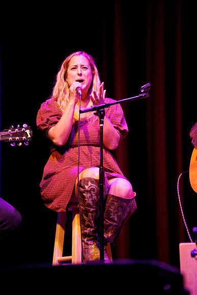 Nashville showDSC07379-2-rawdenoise-face
