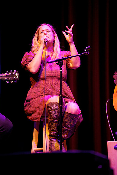 Nashville showDSC07384-rawdenoise-face