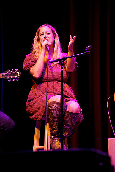Nashville showDSC07390-2-rawdenoise-face