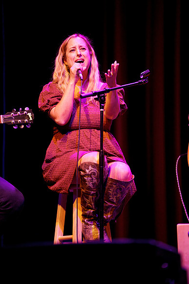 Nashville showDSC07391-2-rawdenoise-face