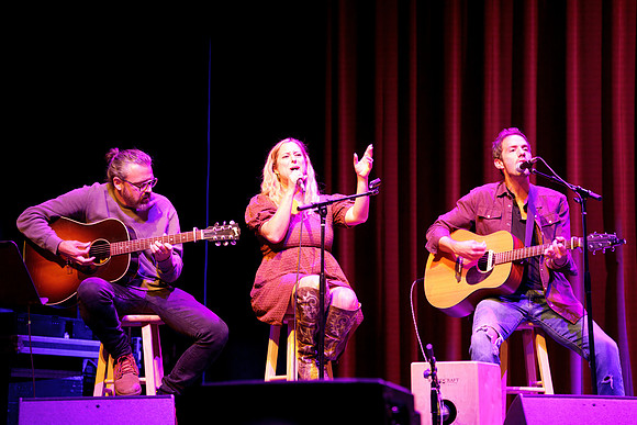 Nashville showDSC07398-rawdenoise-face